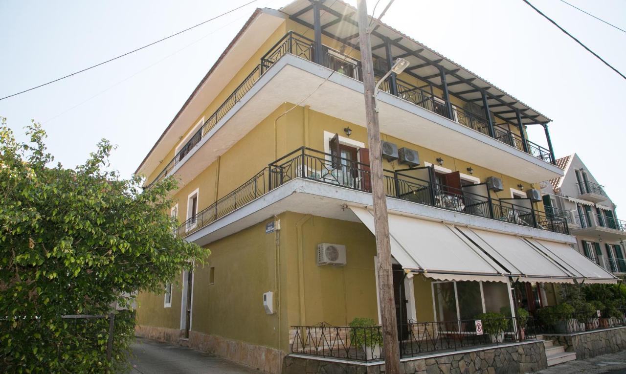 Petania Hotel & Apartments Lixouri Exterior foto